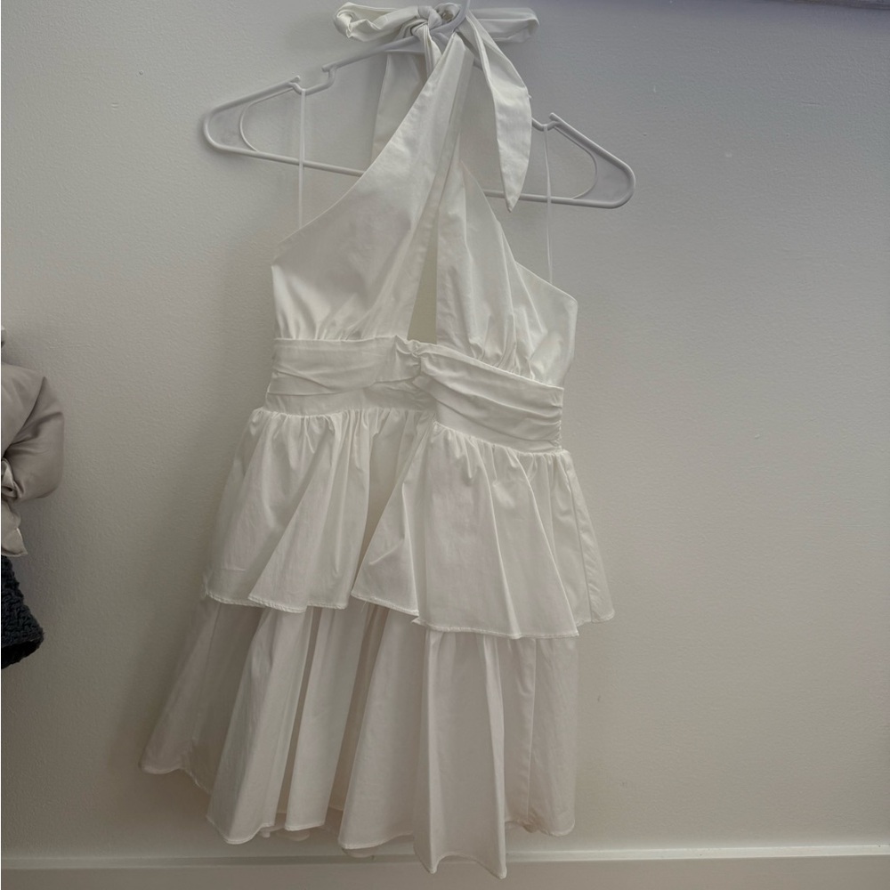 Oliviaceous white mini dress size medium